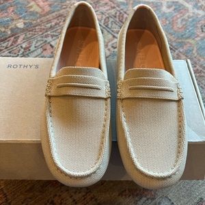NEW Rothy’s “The Driver” Loafers, size 9.5 in Sesame